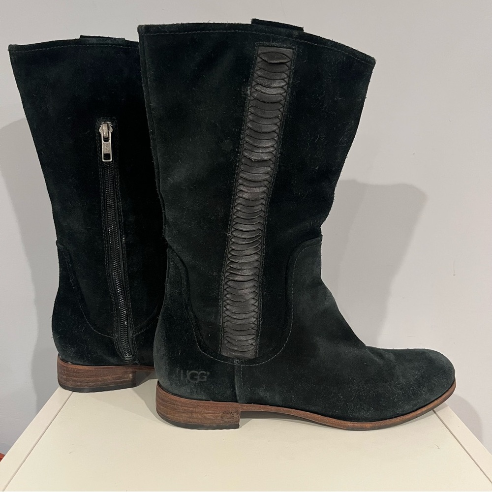 UGG Black Suede Leather Boots Real Sheepskin Women’s Size 7